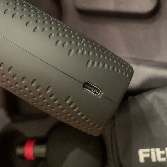 FitRX Muscle Massage Gun (4 different massage heads!) - Picture 4 of 5